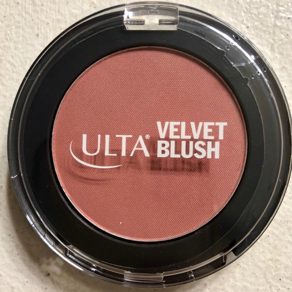 Ulta Velvet Blush in Melrose - Picture 1 of 3